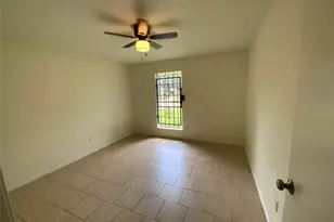7710 Ashmole Ln, Houston, TX 77088 - Photo 19