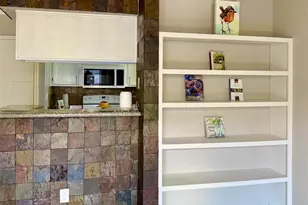 1515 Sandy Springs Rd, Houston, TX 77042 - Photo 5