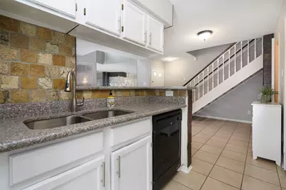 1515 Sandy Springs Road #2801, Houston, TX 77042 - Photo 9