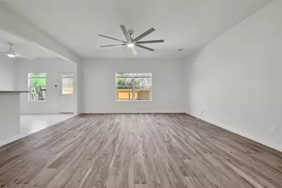 305 Crooked Pine Court, Conroe, TX 77304 - Photo 5