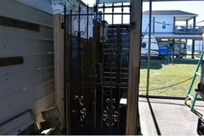 144 S Mae Circle, Crystal Beach, TX 77650 - Photo 9