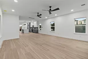 3813 Elysian St, Houston, TX 77009 - Photo 3