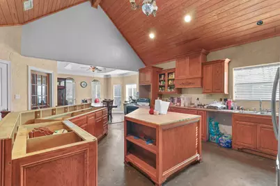 4515 Ridgewood Street, Beaumont, TX 77708 - Photo 11