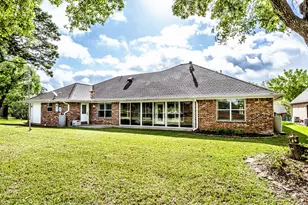 1106 Lakeside Dr, Huntsville, TX 77340 - Photo 37