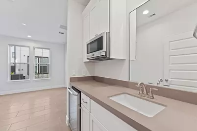 2802 Grand Fountains Drive #G, Houston, TX 77054 - Photo 13
