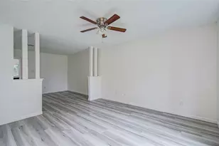 5727 Longforest Dr, Houston, TX 77088 - Photo 11