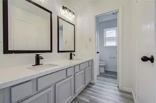 5727 Longforest Dr, Houston, TX 77088 - Photo 9