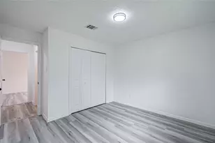 5727 Longforest Dr, Houston, TX 77088 - Photo 15