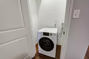 921 Kern St, Houston, TX 77009 - Photo 13