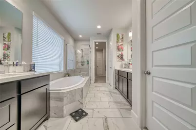 8827 Harbor Pines Drive, Cypress, TX 77433 - Photo 21