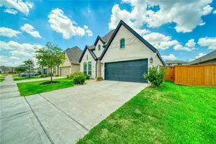 8827 Hbr Pnes Dr, Cypress, TX 77433 - Photo 3