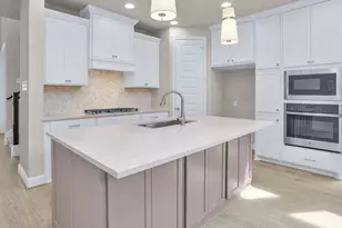290 Texoma Plains Dr, Conroe, TX 77304 - Photo 7