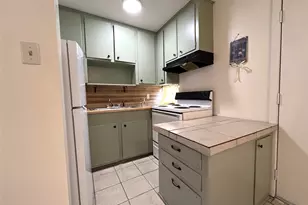 1210 Sycamore Ave, Huntsville, TX 77340 - Photo 3