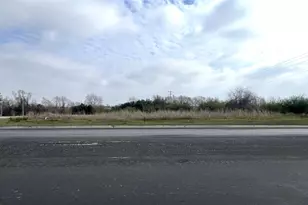 44 East Ave, Schulenburg, TX 78956 - Photo 1