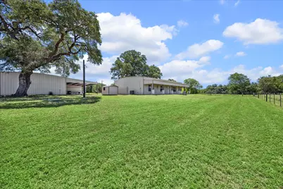 1601 Babylon Lane, Schulenburg, TX 78956 - Photo 13
