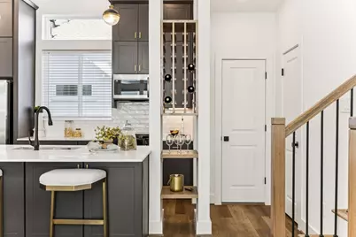 2121 Hoskins Drive #C, Houston, TX 77080 - Photo 7