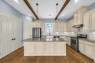 2001 Laguna Harbor Cove Blvd, Port Bolivar, TX 77650 - Photo 9