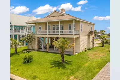 2001 Laguna Harbor Cove Boulevard, Port Bolivar, TX 77650 - Photo 1