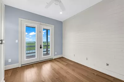 2001 Laguna Harbor Cove Boulevard, Port Bolivar, TX 77650 - Photo 17