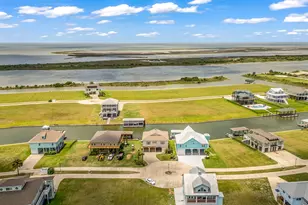 2001 Laguna Harbor Cove Blvd, Port Bolivar, TX 77650 - Photo 37