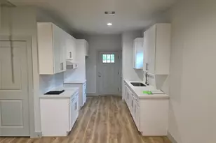 3202 McIlhenny St, Houston, TX 77004 - Photo 3