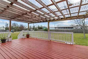 706 11th St, San Leon, TX 77539 - Photo 15