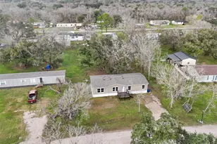 115 Country Oaks St, Brazoria, TX 77422 - Photo 31