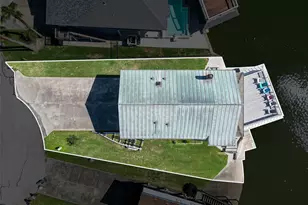 210 Sampan Dr, Galveston, TX 77554 - Photo 45