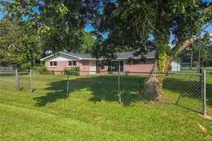 6402 Gaffney Dr, Jones Creek, TX 77541 - Photo 3