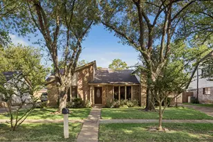2739 Field Line Dr, Sugar Land, TX 77479 - Photo 3