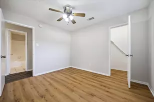 2739 Field Line Dr, Sugar Land, TX 77479 - Photo 39