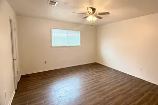 16354 Villaret Dr, Houston, TX 77083 - Photo 9