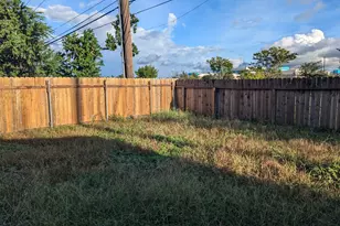 2402 Raintree Village Dr, Katy, TX 77449 - Photo 21