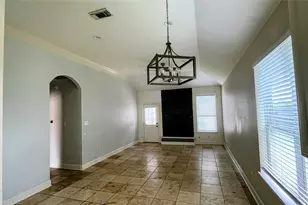 2402 Raintree Village Dr, Katy, TX 77449 - Photo 5
