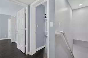 1221 Cedar Post Ln, Houston, TX 77055 - Photo 9