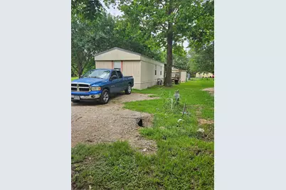 405 Velasco Street, Brazoria, TX 77422 - Photo 3