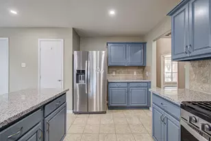 9611 Babbling Spring Ct, Tomball, TX 77375 - Photo 13