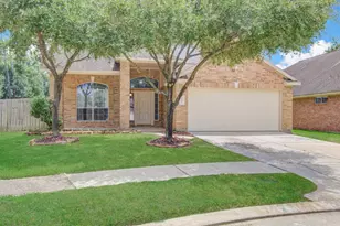 9611 Babbling Spring Ct, Tomball, TX 77375 - Photo 3