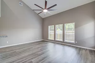 9611 Babbling Spring Ct, Tomball, TX 77375 - Photo 21