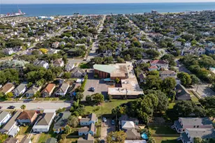 1507 J H Clouser St, Galveston, TX 77550 - Photo 5