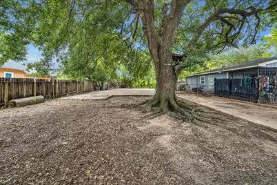 4705 Siegel Street, Houston, TX 77009 - Photo 7