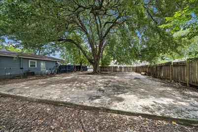 4705 Siegel Street, Houston, TX 77009 - Photo 11