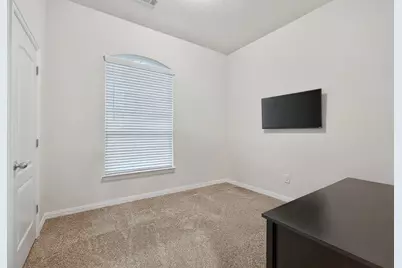 654 W Linnwood Drive, Woodbranch, TX 77357 - Photo 3