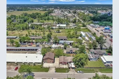 2427 Parker Road, Houston, TX 77093 - Photo 17