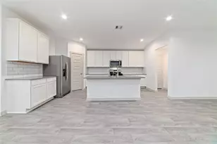 7207 Sunbreeze Ln, Rosenberg, TX 77469 - Photo 7