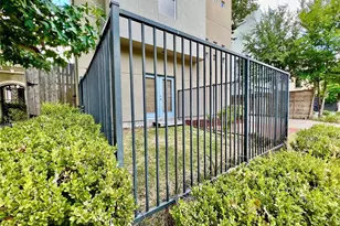 2220 Portsmouth St, Houston, TX 77098 - Photo 3