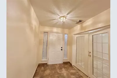 514 Regional Park Drive, Houston, TX 77060 - Photo 5