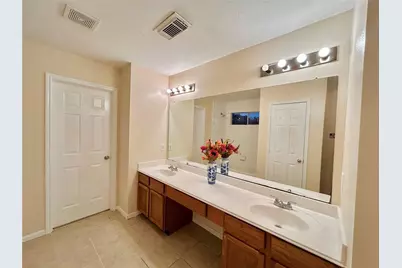 514 Regional Park Drive, Houston, TX 77060 - Photo 31
