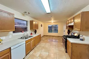 514 Regional Park Dr, Houston, TX 77060 - Photo 11