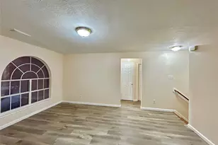 514 Regional Park Dr, Houston, TX 77060 - Photo 25